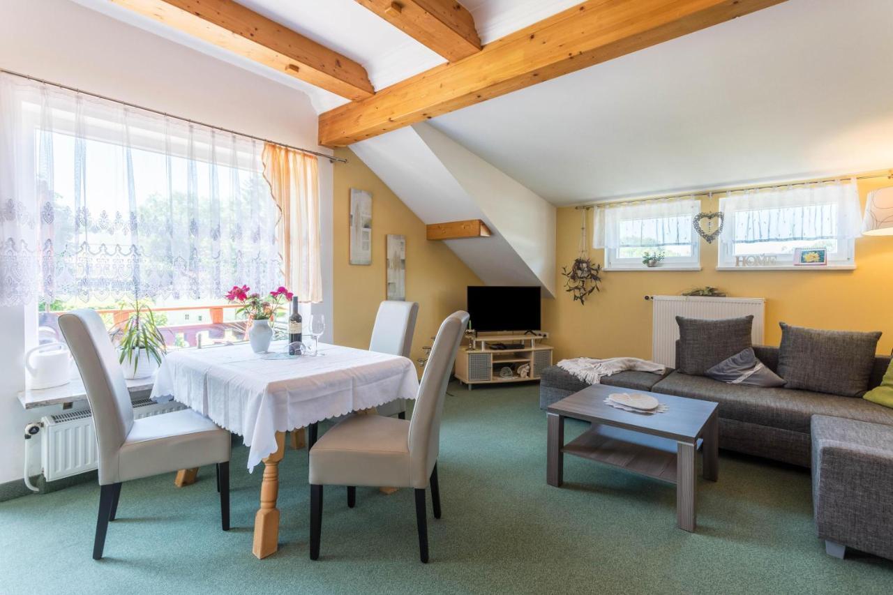 Fewo Im Gaestehaus Maximilian Eggelsberg Bagian luar foto