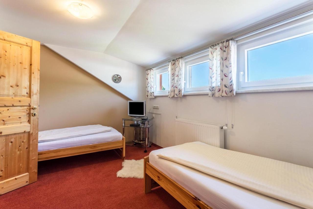 Fewo Im Gaestehaus Maximilian Eggelsberg Bagian luar foto